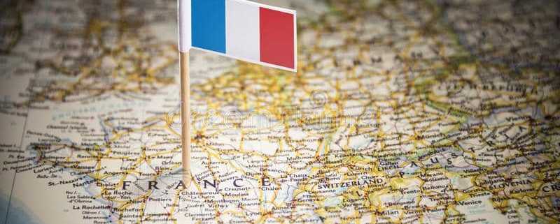 فرانسه برای تمکن مالی 800x321 - بررسی تاثیر تمکن مالی برای مهاجرت به فرانسه
