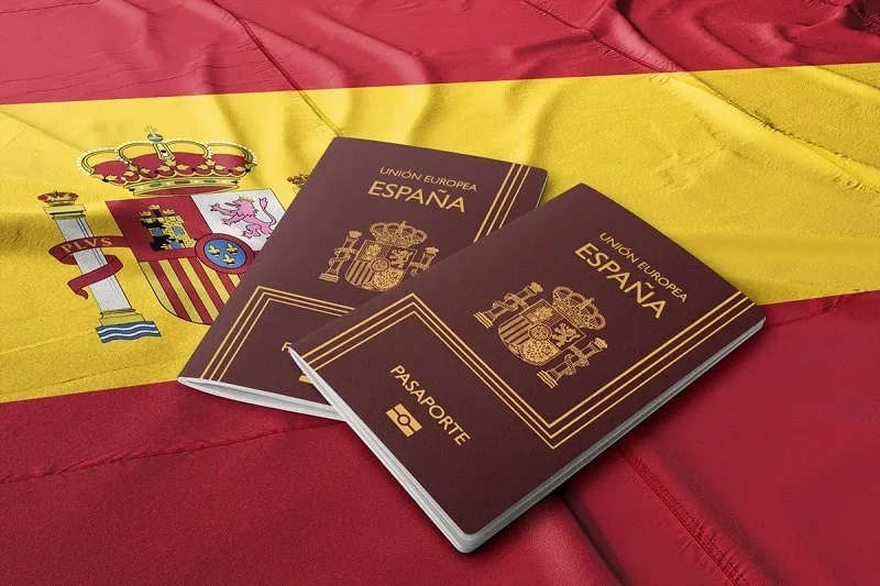 چطور پاسپورت اسپانیا بگیریم؟ شرایط، هزینهها و مزایای شهروندی اسپانیا spain passport min - چطور پاسپورت اسپانیا بگیریم؟ شرایط، هزینهها و مزایای شهروندی اسپانیا
