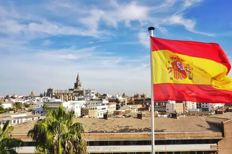 اسپانیا کجاست؟ هر چیزی که برای مهاجرت به اسپانیا باید بدانید Immigration to Spain7 min - اسپانیا کجاست؟ هر چیزی که برای مهاجرت به اسپانیا باید بدانید