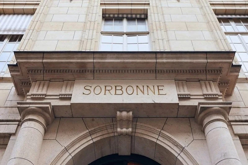 بهترین دانشگاه های فرانسه برای اپلای و تحصیل بینالمللی sorbonne min - بهترین دانشگاه های فرانسه برای اپلای و تحصیل بینالمللی
