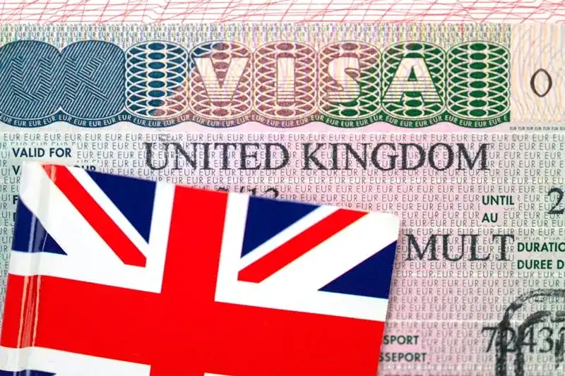 مراحل اخذ ویزای توریستی انگلستان | شرایط، مراحل و هزینهها tourist visa of england 3 min 11zon 1 - مراحل اخذ ویزای توریستی انگلستان | شرایط، مراحل و هزینهها