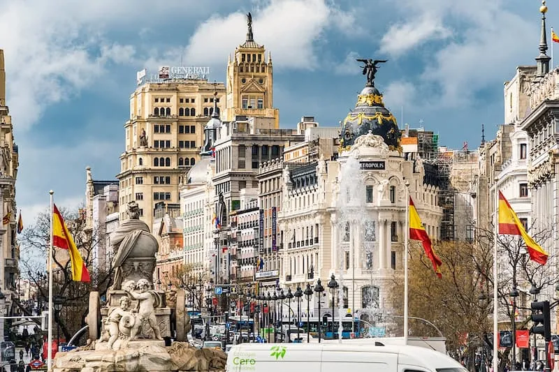 visa7 7 11zon - ویزای توریستی اسپانیا؛ شرایط، مدارک، هزینه&zwnj;ها و نکات مهم 2025